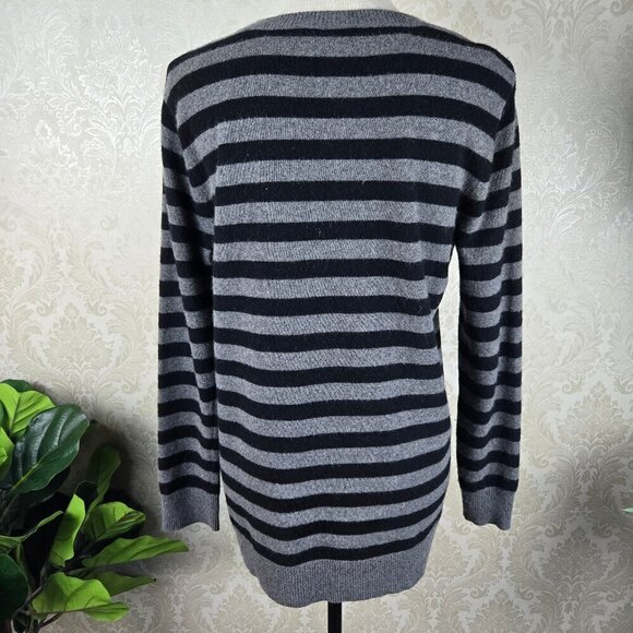DKNY Size Medium Black Gray Vertical Striped Pullover Sweater Sequin Accents - Picture 7 of 12